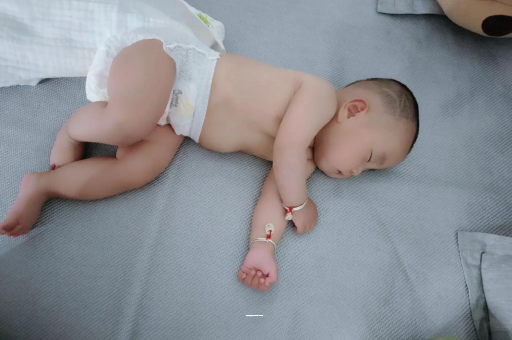 安阳四个月宝宝不爱笑